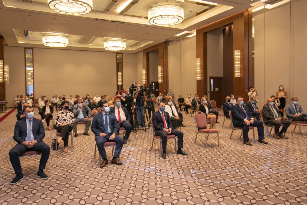 საინვესტიციო ფორუმის გახსნა