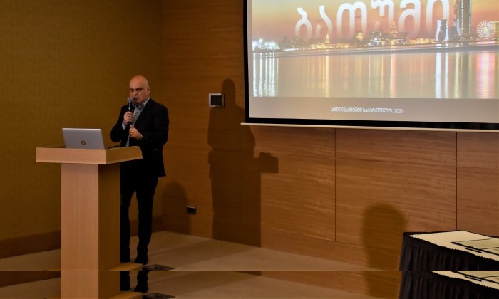 ტიტე აროშიძე ბათუმის სივრცითი განვითარებისა და განაშენიანების მართვის გეგმის პრეზენტაციას დაესწრო