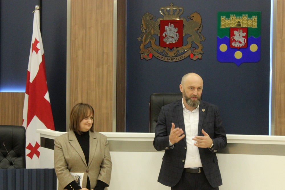 ბათუმის საჯარო სკოლები აჭარის უმაღლესი საბჭოს მადლობის სიგელებით დაჯილდოვდნენ