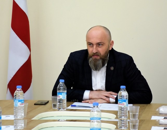 განათლების, მეცნიერების, კულტურისა და სპორტის საკითხთა კომიტეტის სხდომა