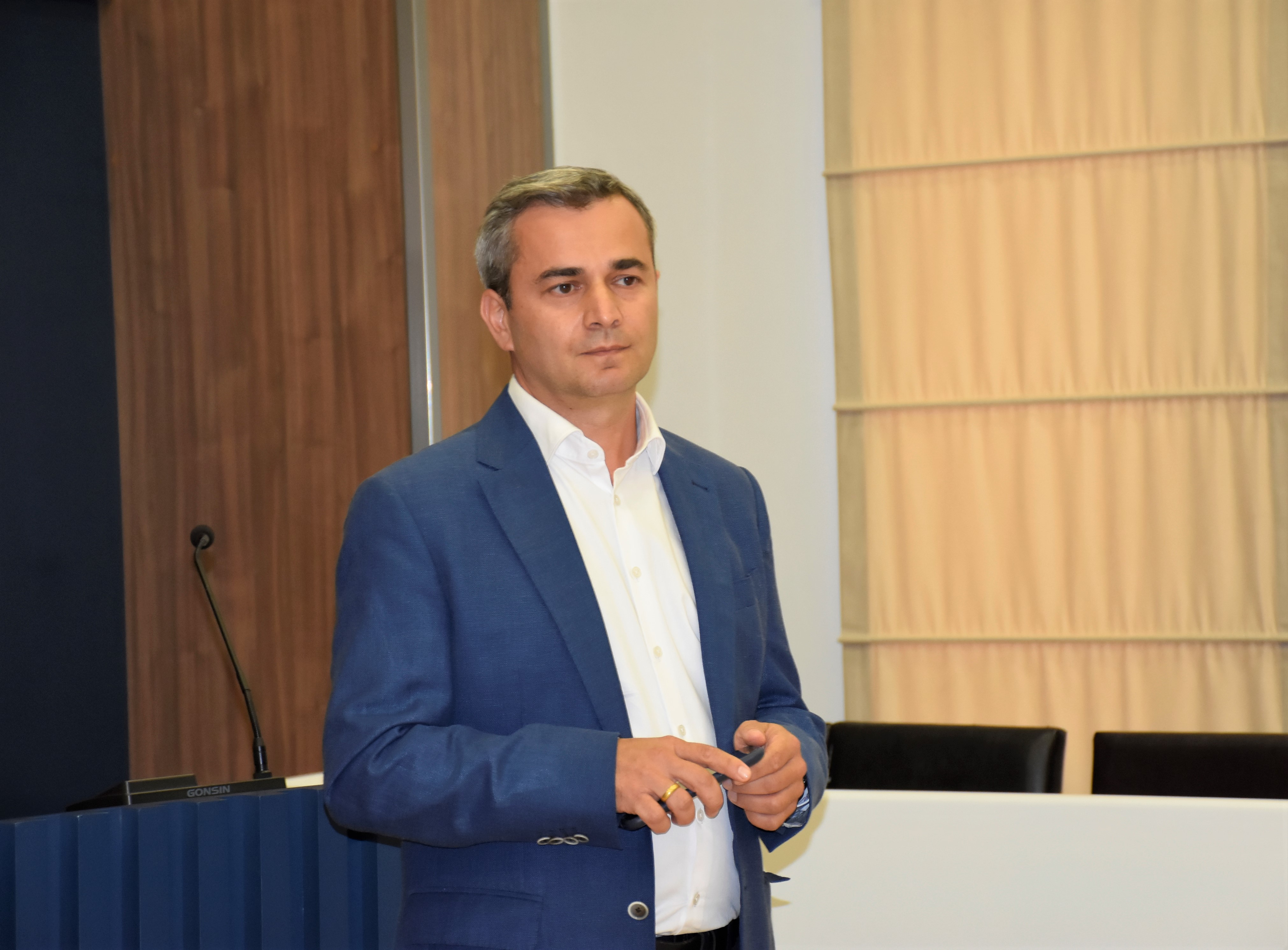 აჭარის უმაღლეს საბჭოში პოლონელ ახალგაზრდებს უმასპინძლეს