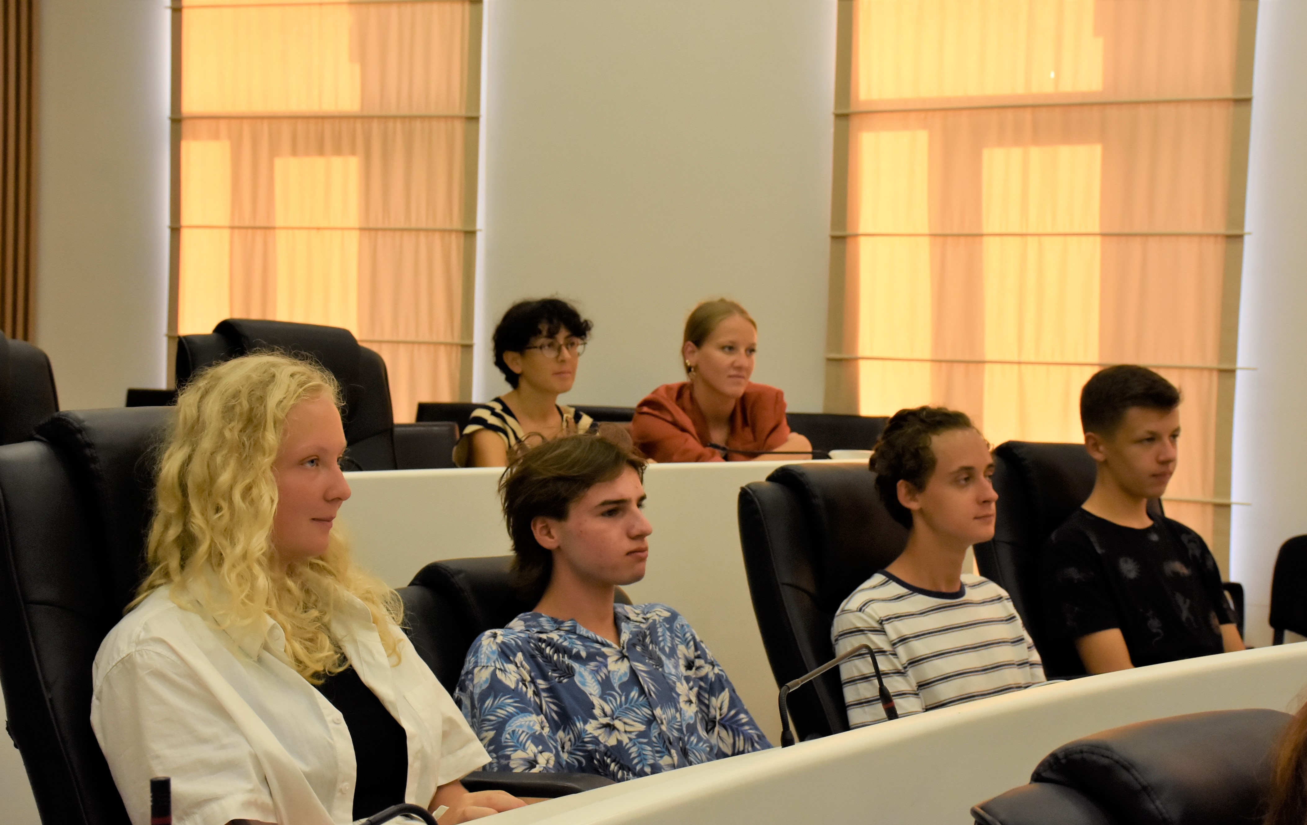 აჭარის უმაღლეს საბჭოში პოლონელ ახალგაზრდებს უმასპინძლეს