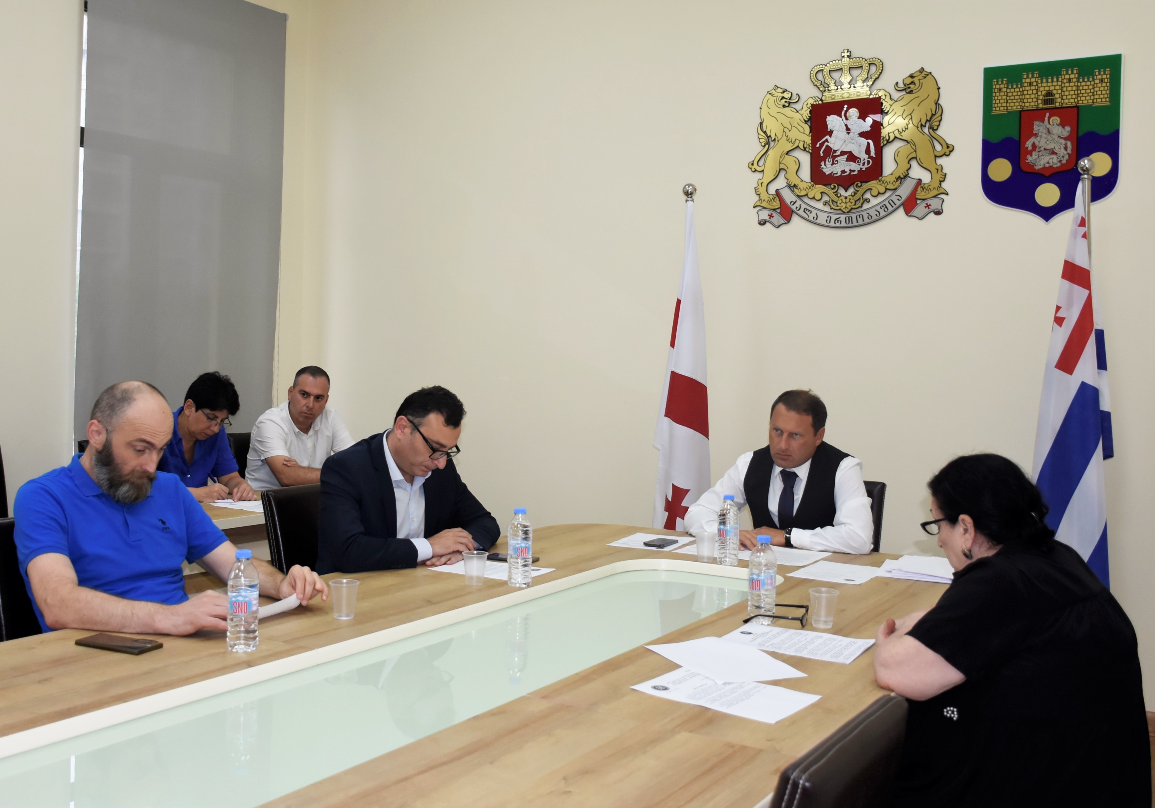 საკონსტიტუციო, იურიდიულ და საპროცედურო საკითხთა კომიტეტის სხდომაზე უსკო-ს წევრობის კანდიდატებს მოუსმინეს