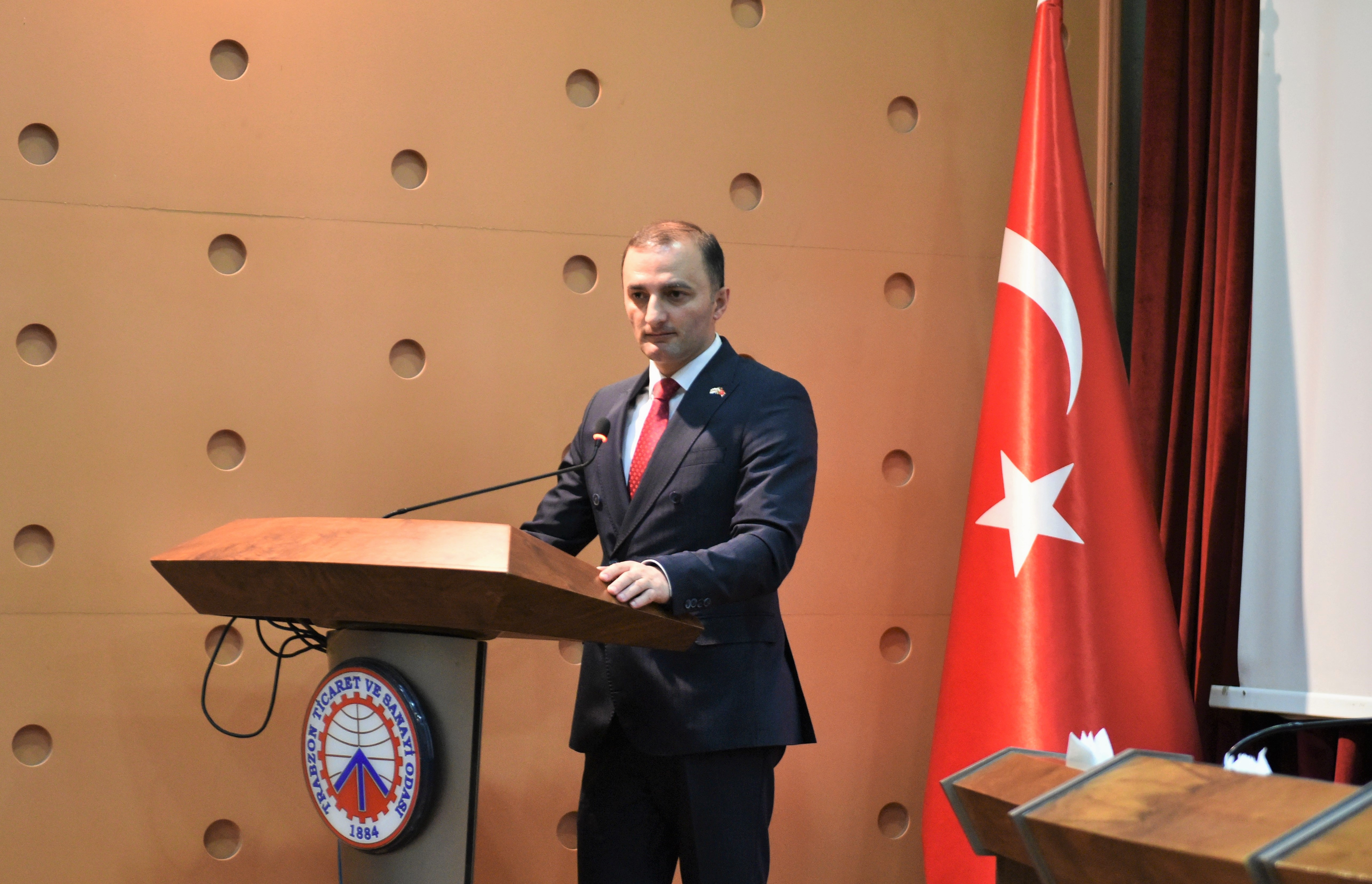 აჭარის უმაღლესი საბჭოს თავმჯდომარე დავით გაბაიძე ქალაქ ტრაპიზონში ბიზნესფორუმის გახსნას დაესწრო