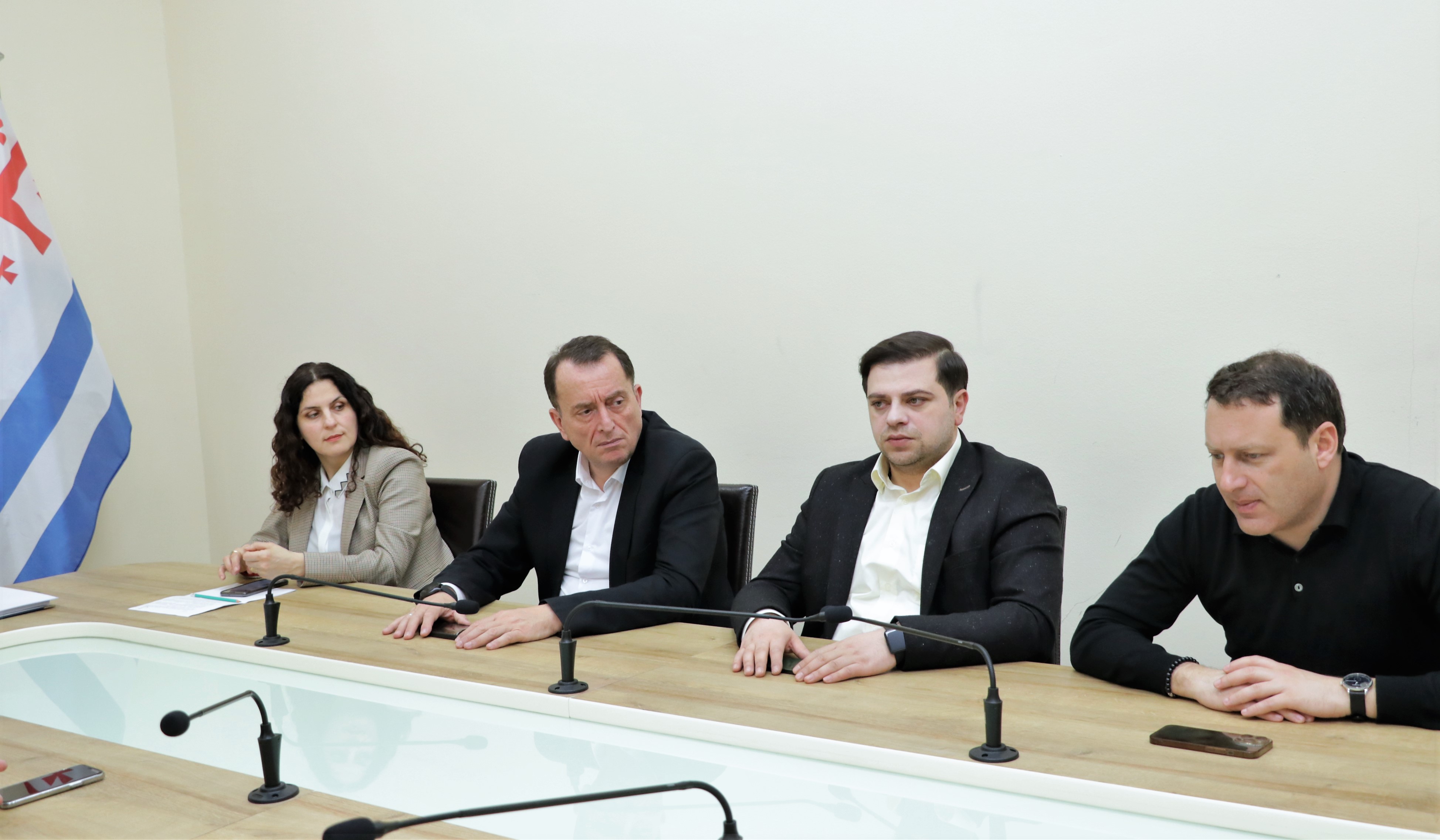 ბიუროს სხდომა