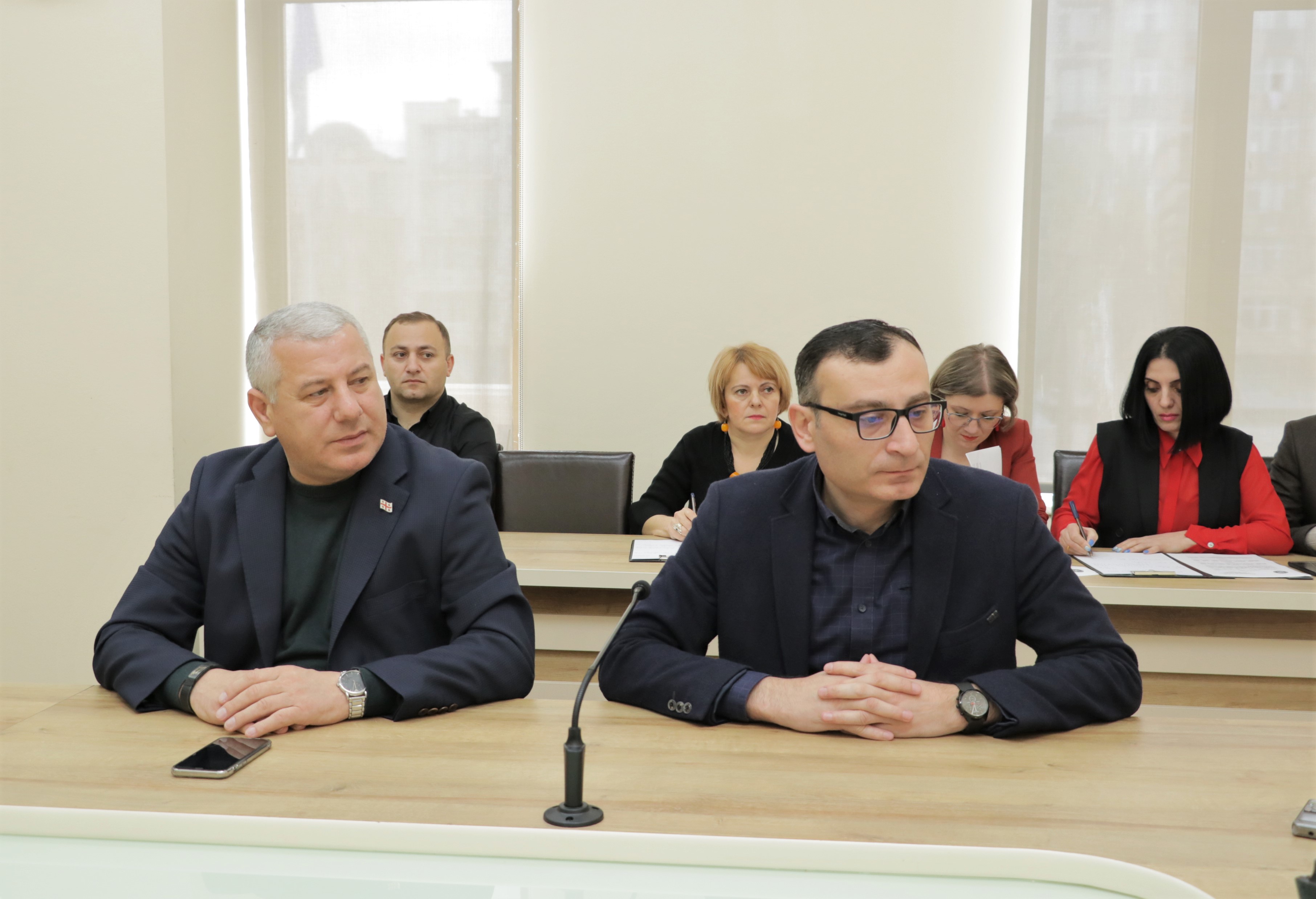 ბიუროს სხდომა