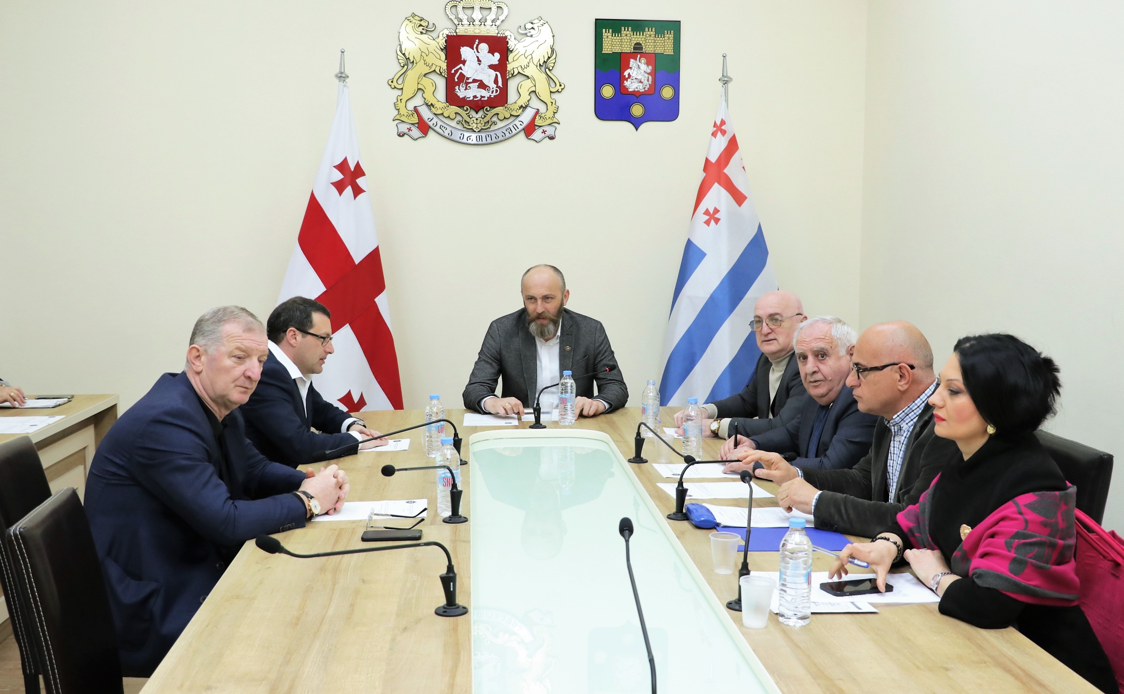 &nbsp;კომიტეტმა ანგარიში ცნობად მიიღო