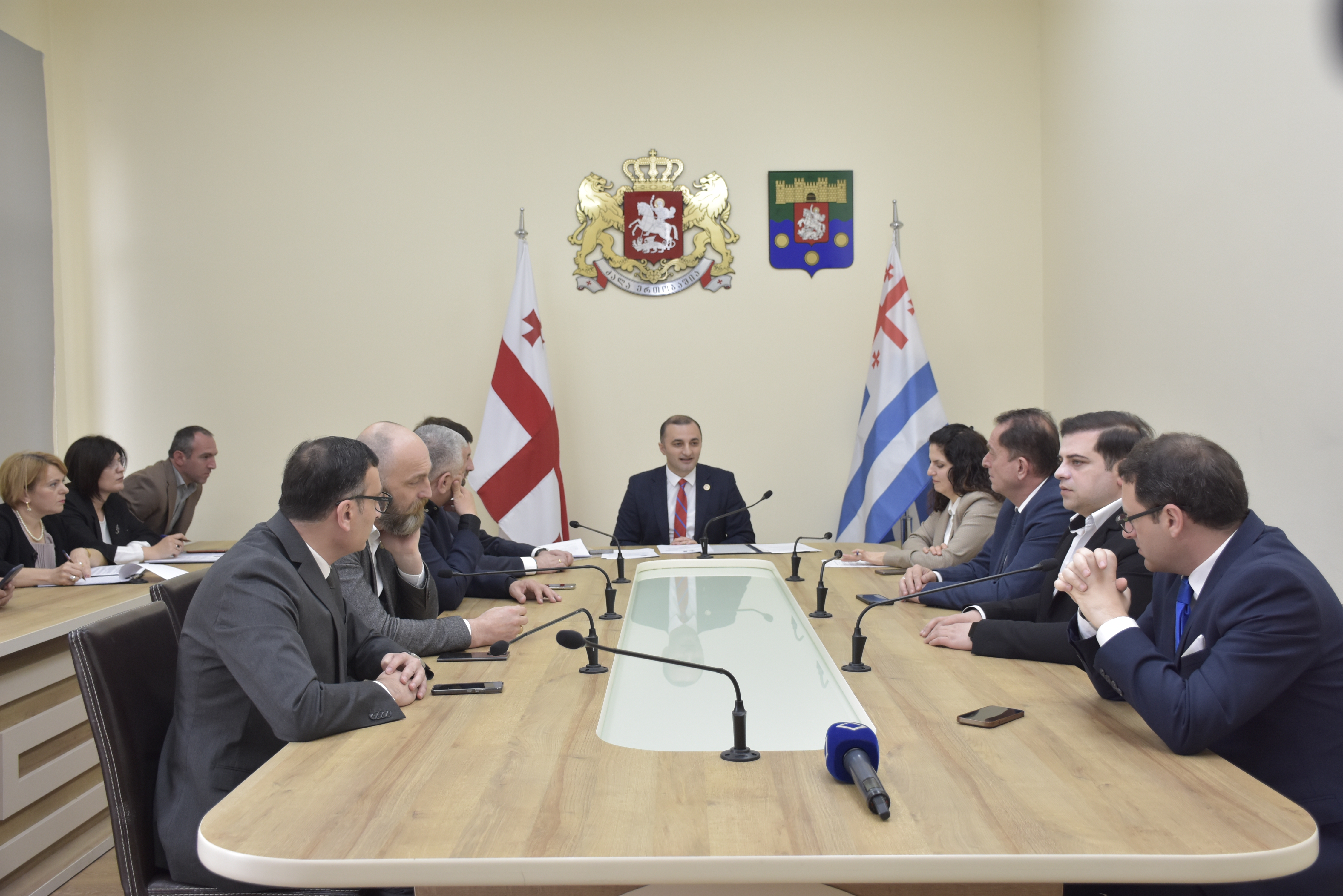 ბიუროს სხდომა