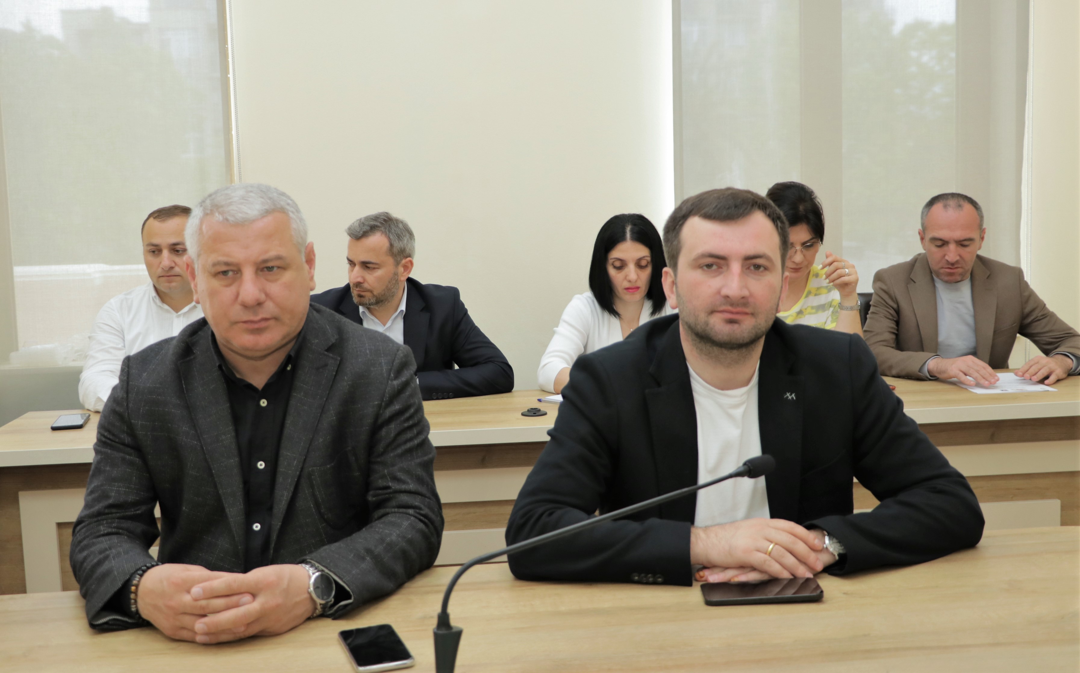 ბიუროს სხდომა