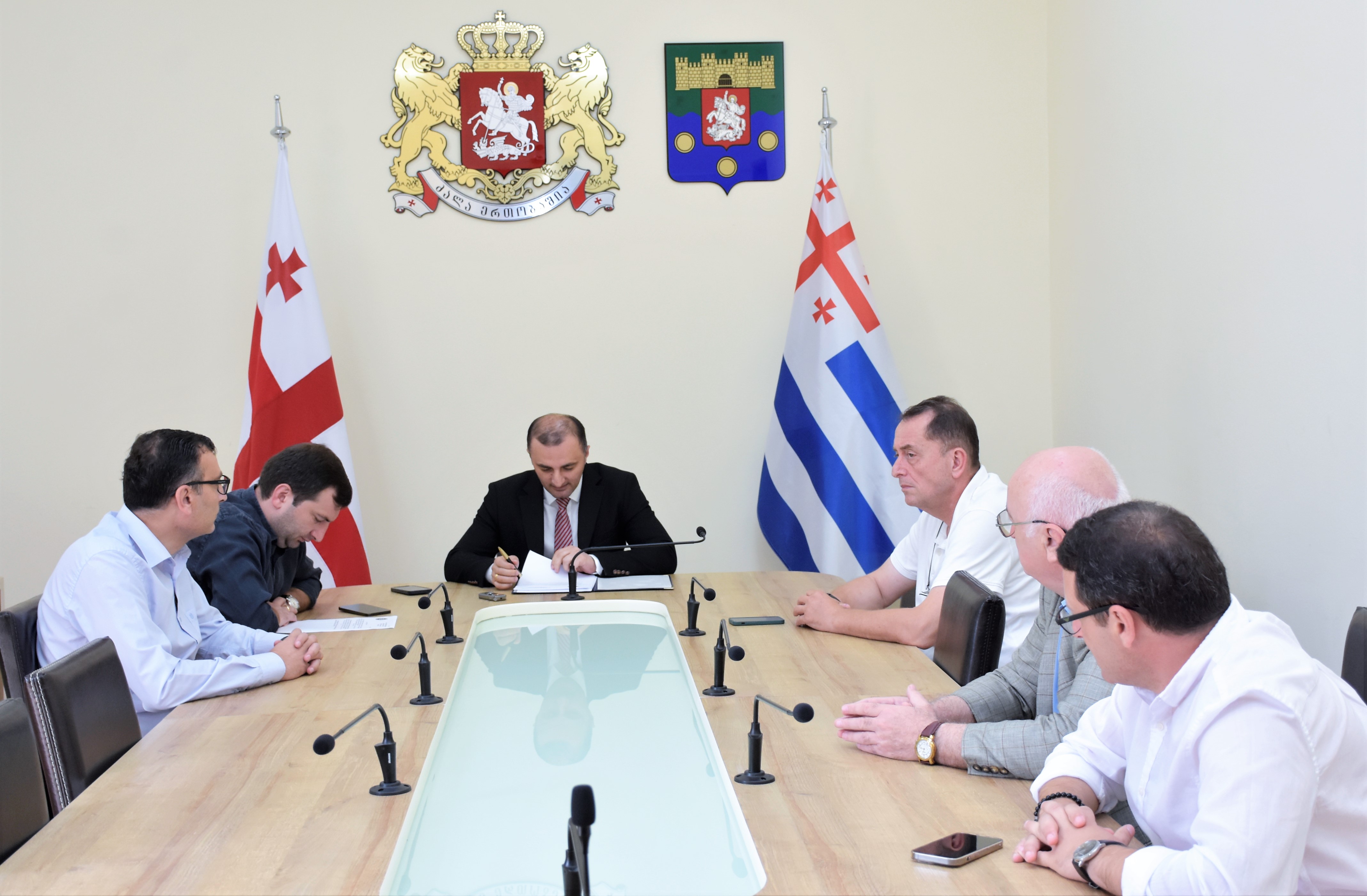 ბიუროს სხდომა