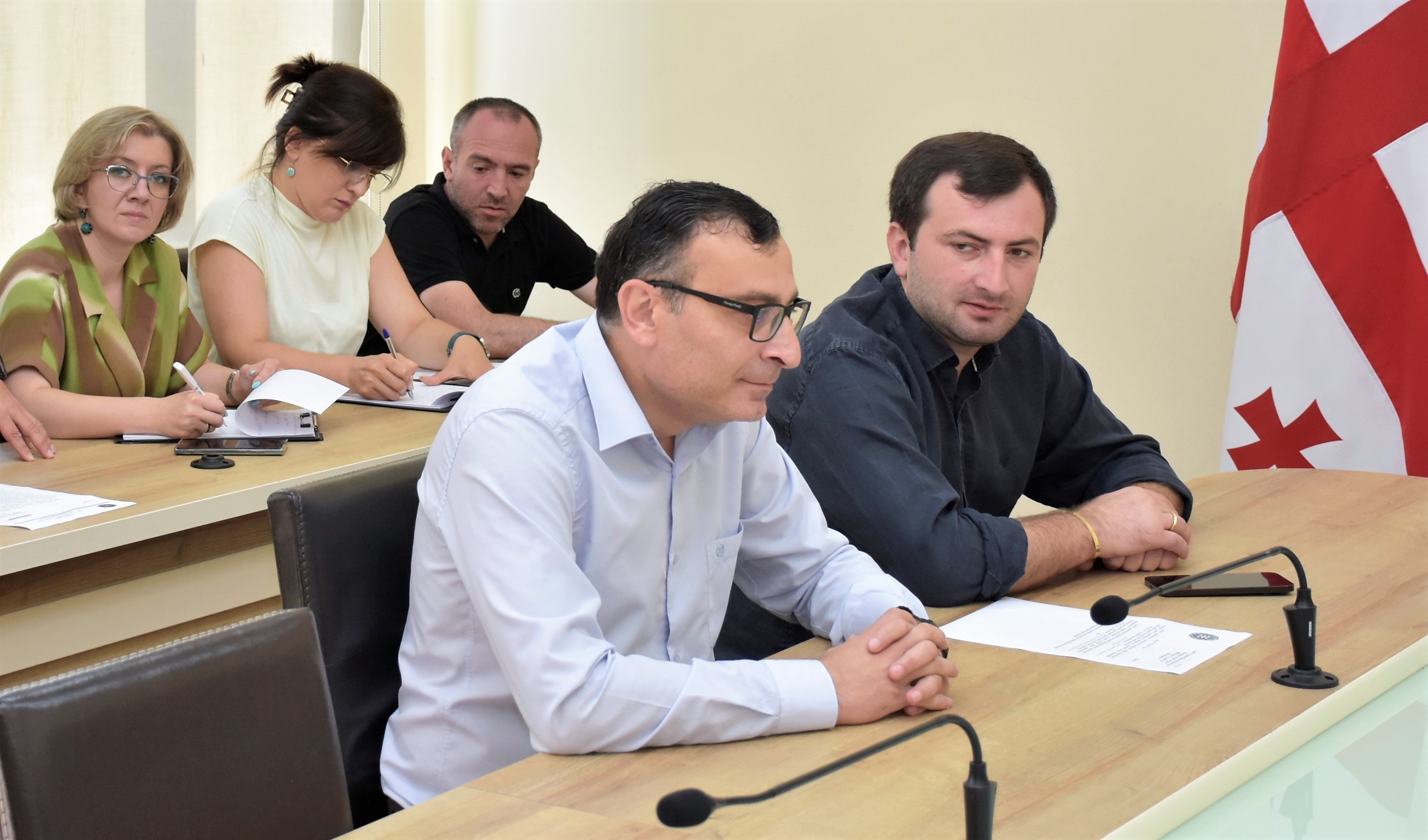 ბიუროს სხდომა