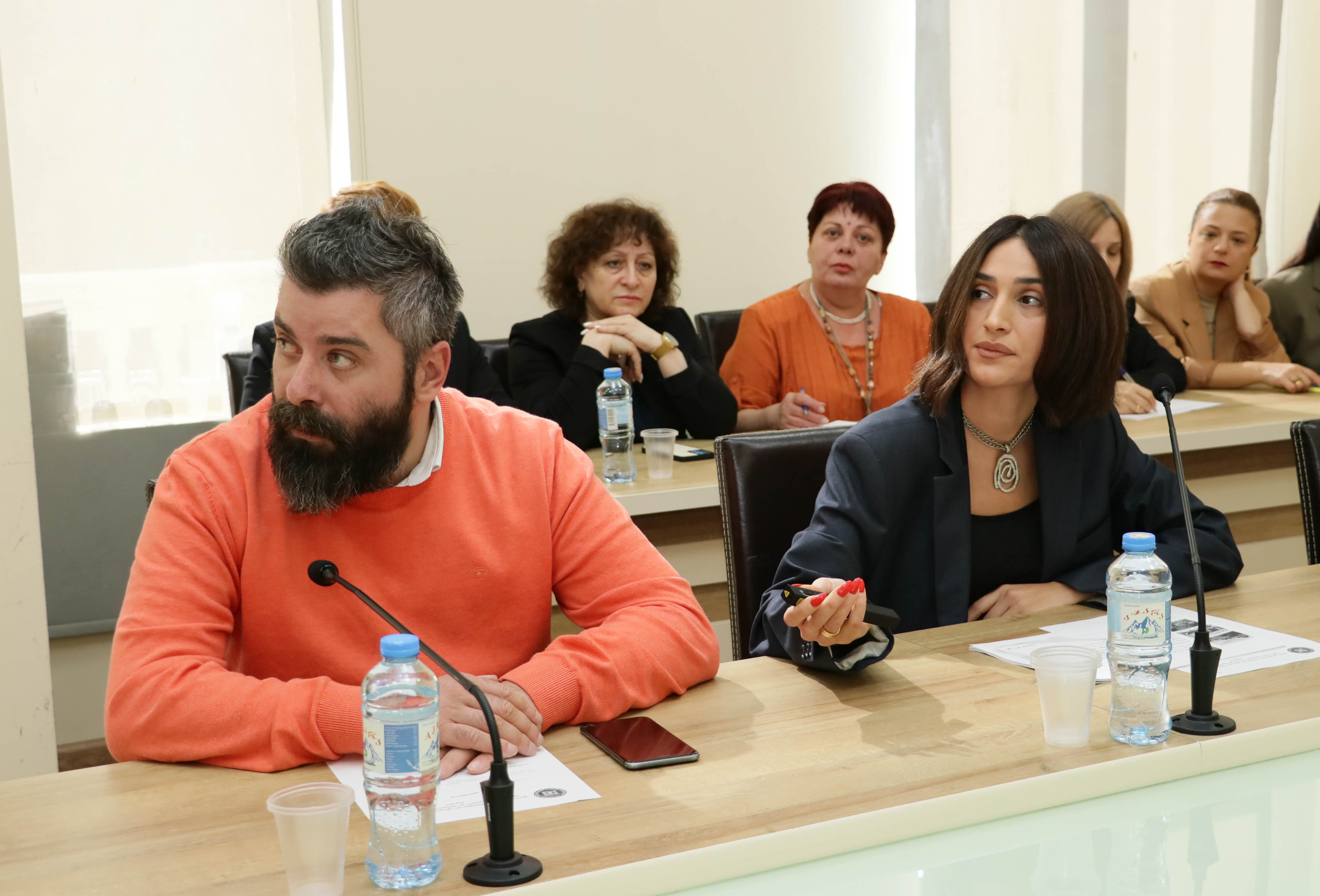 განათლების, მეცნიერების, კულტურისა და სპორტის საკითხთა კომიტეტის სხდომა