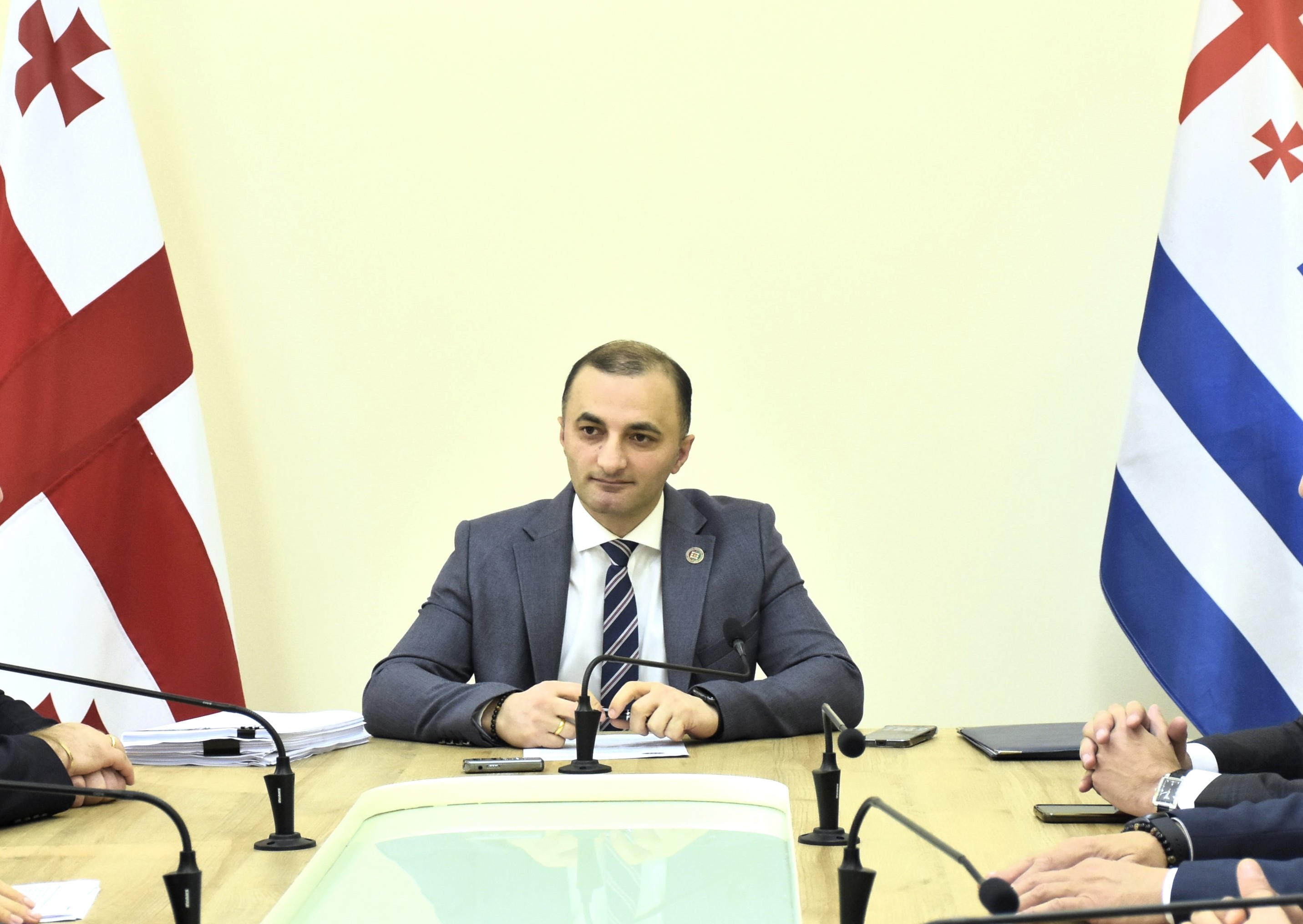 ბიუროს სხდომა