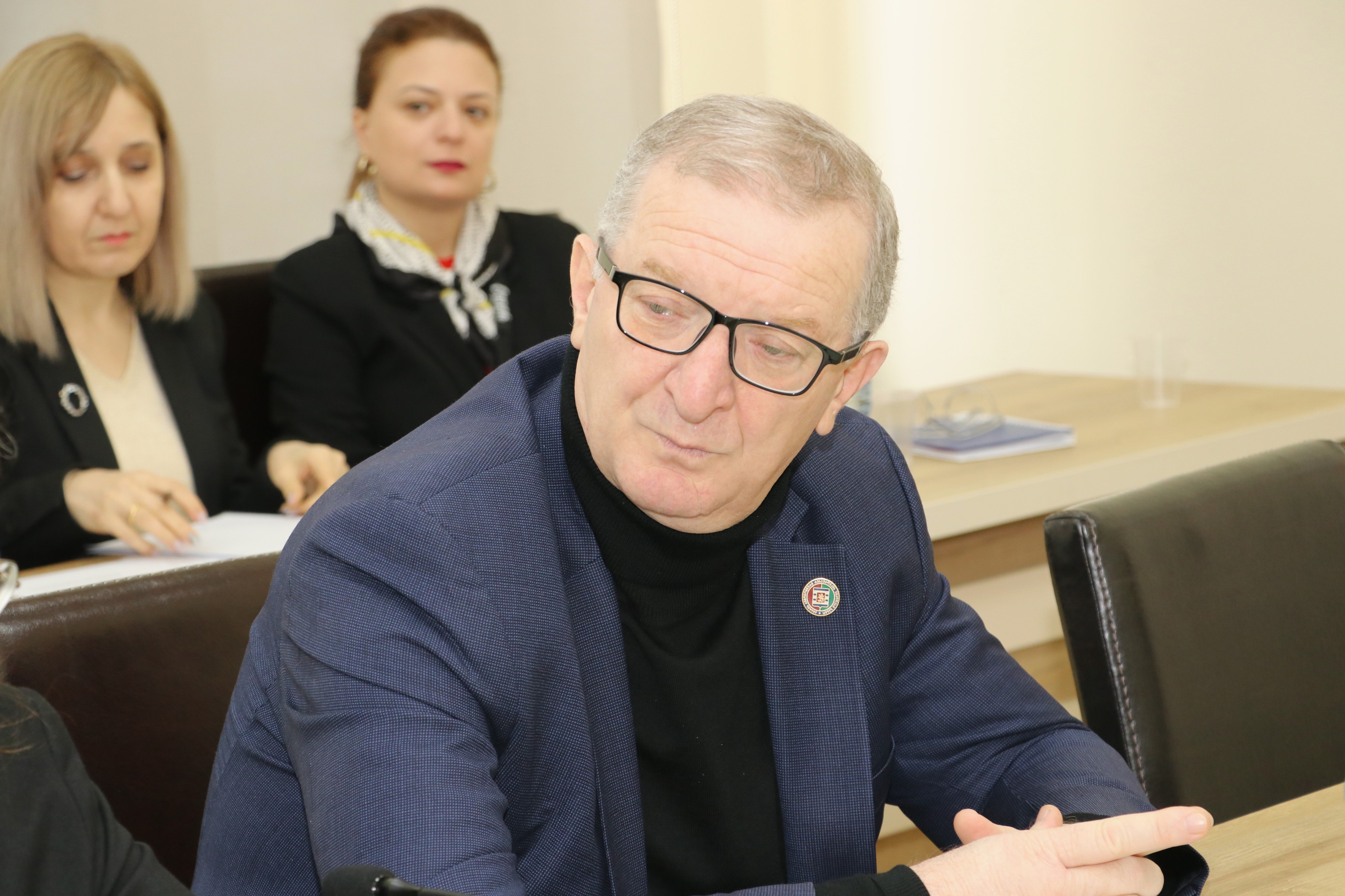 განათლების, მეცნიერების, კულტურისა და სპორტის საკითხთა კომიტეტის სხდომა