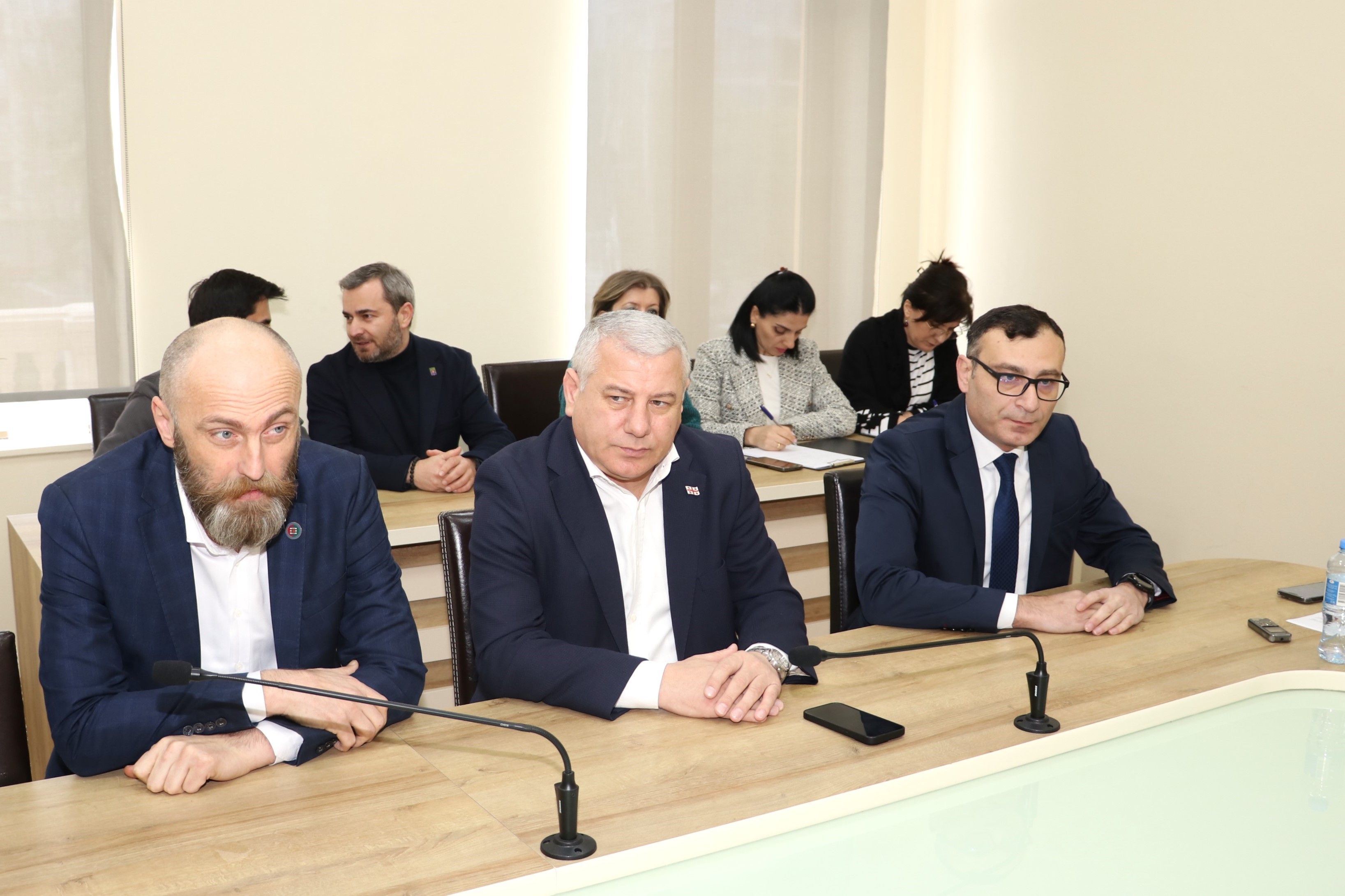 ბიურომ „მინისტრის საათის“ განრიგი დაამტკიცა