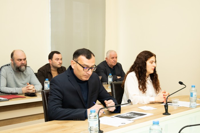 აგრარულ და გარემოს დაცვის საკითხთა კომიტეტის სხდომა