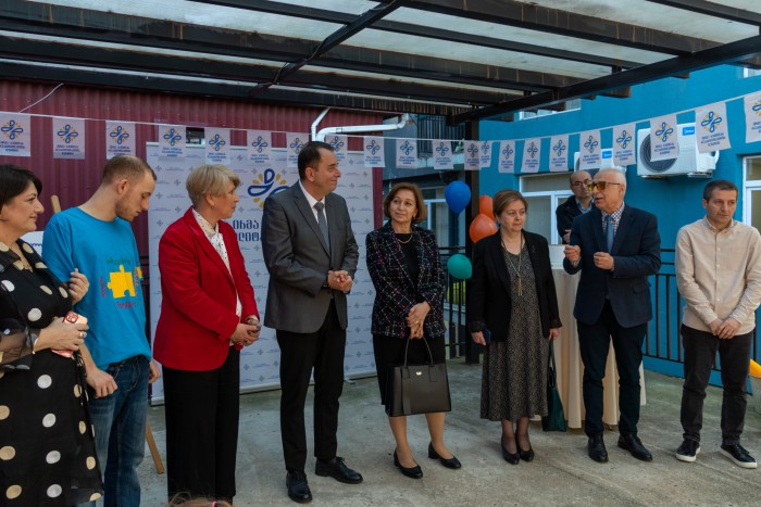 2 აპრილი აუტიზმის შესახებ ცნობადობის ამაღლების მსოფლიო დღეა