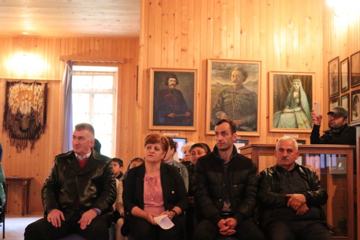 ფრიდონ ფუტკარაძე დედაენის დღისადმი მიძღვნილ ღონისძიებას დაესწრო