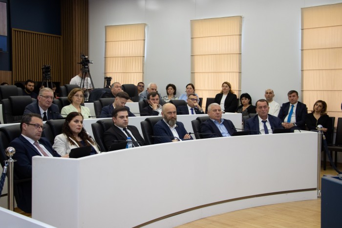 უმაღლეს საბჭოში აჭარის მთავრობის თავმჯდომარეს მოუსმინეს