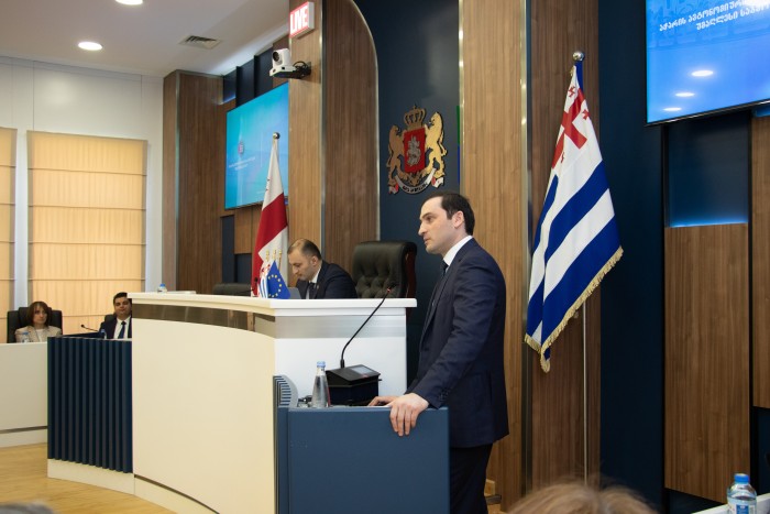 უმაღლეს საბჭოში აჭარის მთავრობის თავმჯდომარეს მოუსმინეს