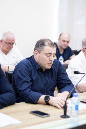 აგრარულ და გარემოს დაცვის საკითხთა კომიტეტის სხდომა