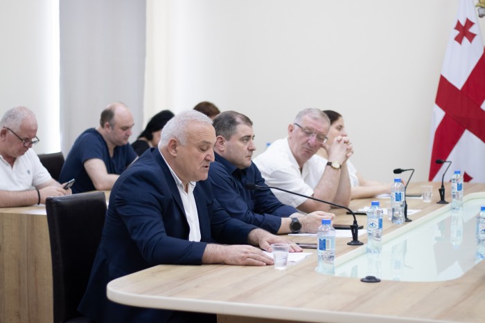 აგრარულ და გარემოს დაცვის საკითხთა კომიტეტის სხდომა