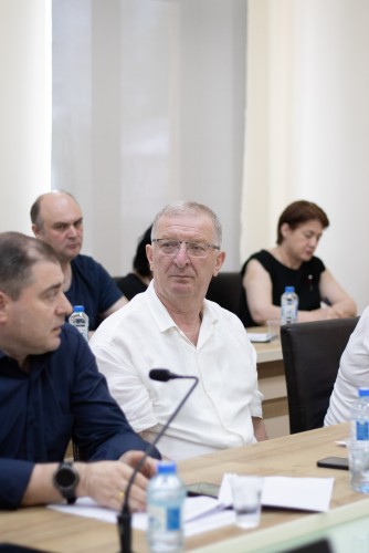 აგრარულ და გარემოს დაცვის საკითხთა კომიტეტის სხდომა