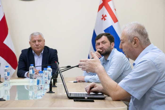 აგრარულ და გარემოს დაცვის საკითხთა კომიტეტის სხდომა