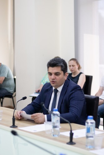 კანონმდებლებმა მინისტრის მიერ წარმოდგენილი ინფორმაცია ცნობად მიიღეს