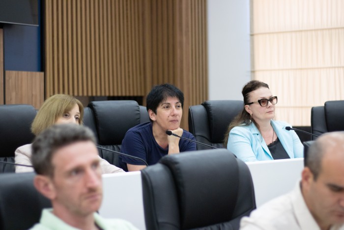 სამუშაო შეხვედრა კვლევითი საქმიანობის გაძლიერების თაობაზე