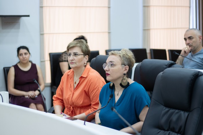 სამუშაო შეხვედრა კვლევითი საქმიანობის გაძლიერების თაობაზე