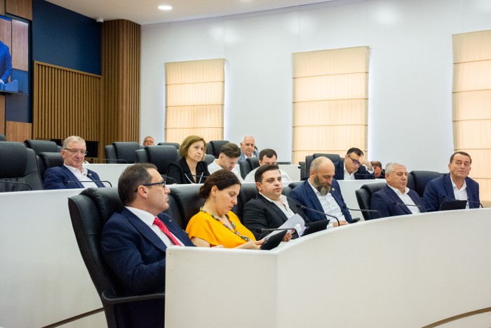 ბიუჯეტის ცვლილებები 14 ხმით დამტკიცდა