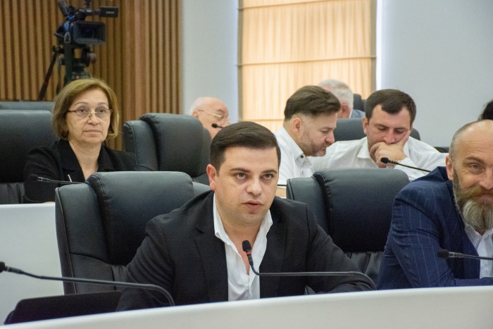 ბიუჯეტის ცვლილებები 14 ხმით დამტკიცდა