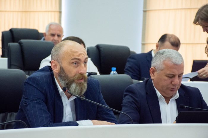 ბიუჯეტის ცვლილებები 14 ხმით დამტკიცდა