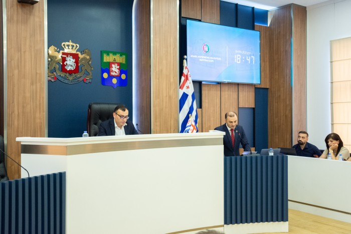 ბიუჯეტის ცვლილებები 14 ხმით დამტკიცდა