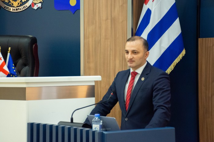 ბიუჯეტის ცვლილებები 14 ხმით დამტკიცდა