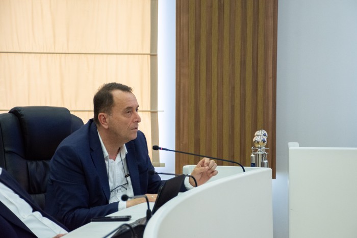 ბიუჯეტის ცვლილებები 14 ხმით დამტკიცდა