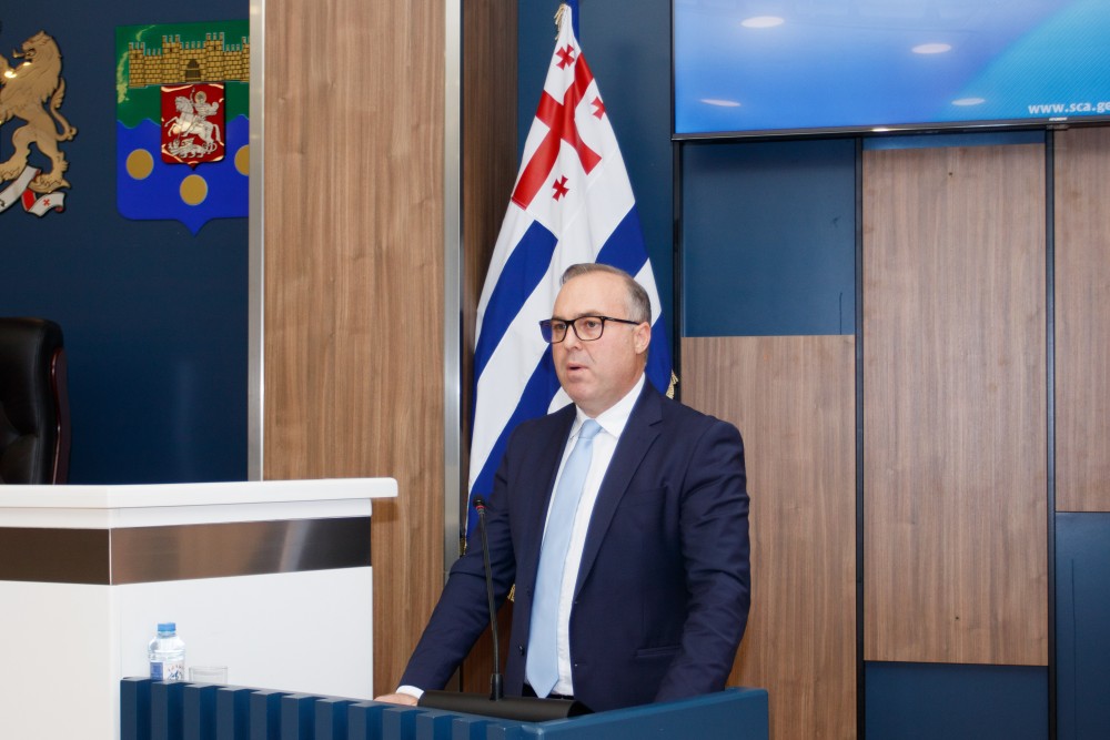 ახალარჩეული უმაღლესი საბჭოს პირველი სხდომა გაიმართა