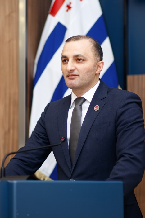 ახალარჩეული უმაღლესი საბჭოს პირველი სხდომა გაიმართა