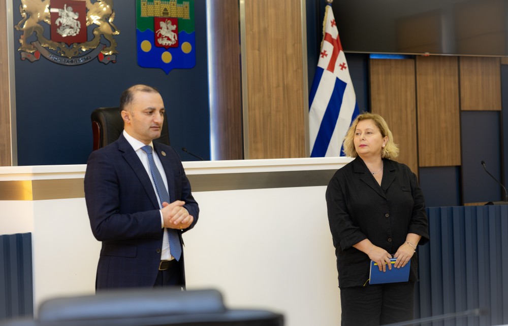    აჭარის უმაღლეს საბჭოში პოლონელ მოსწავლეებს უმასპინძლეს