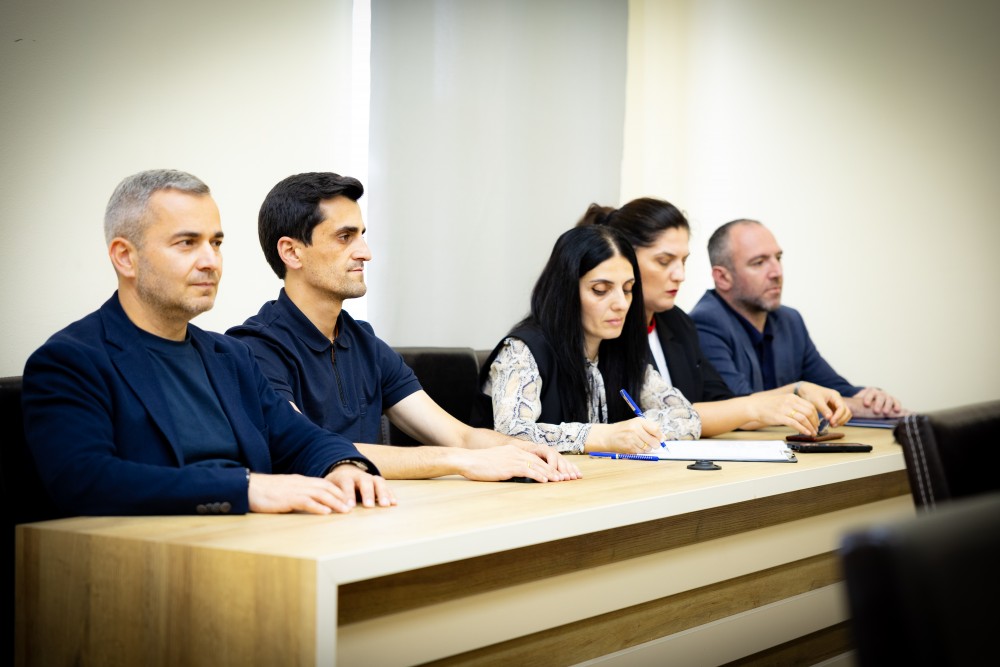 ბიუროს სხდომა