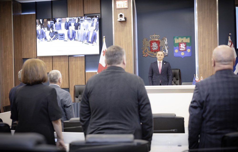 პარტია „გახარია საქართველოსთვის“ წევრებს სადეპუტატო უფლებამოსილება ვადამდე შეუწყდათ