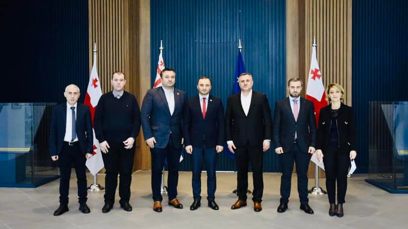 დავით გაბაიძე ტულჩის რეგიონული საბჭოს წარმომადგენლებს შეხვდა