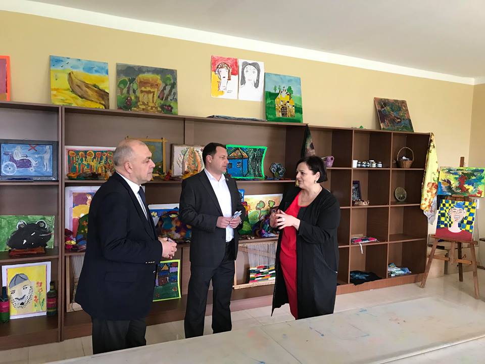 შეხვედრა ინკლუზიური სწავლების ცენტრის ბენეფიციარებთან