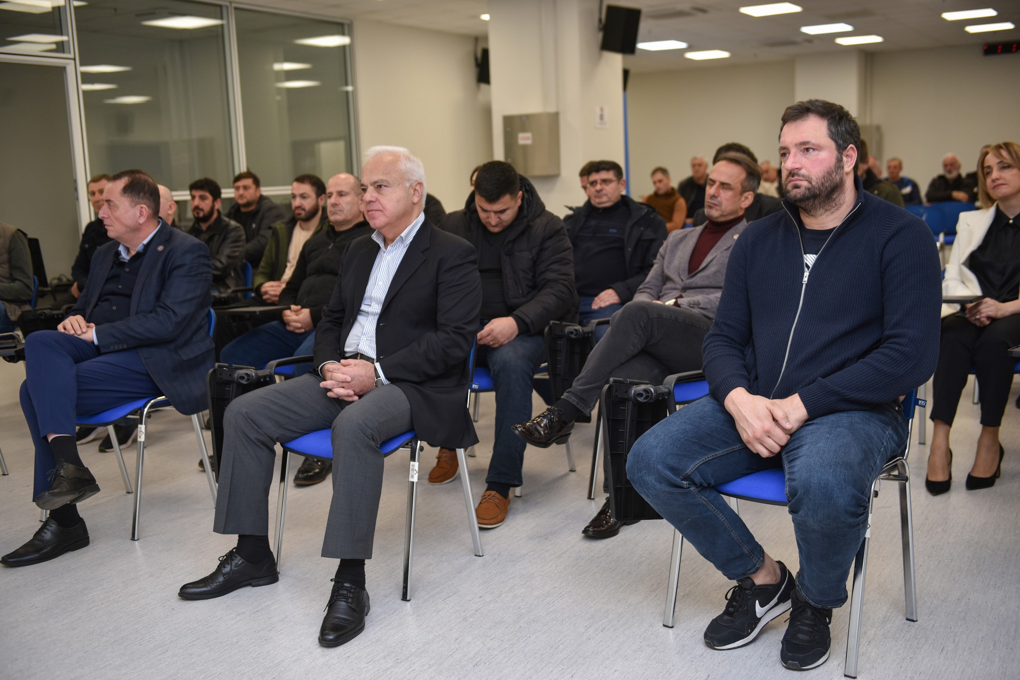 ილია ვერძაძე სპორტული ფედერაციებისა და სპორტული კლუბების წარმომადგენლებთან გამართულ შეხვედრას დაესწრო