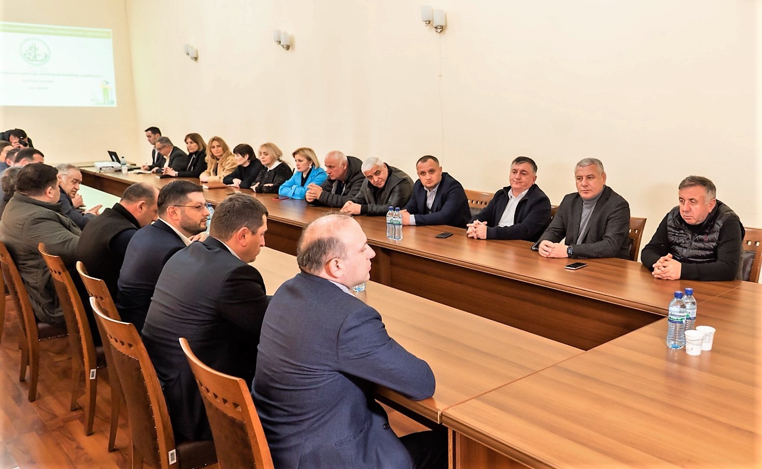 ფრიდონ ფუტკარაძე ქედასა და ხელვაჩაურში გამართულ შეხვედრებს დაესწრო