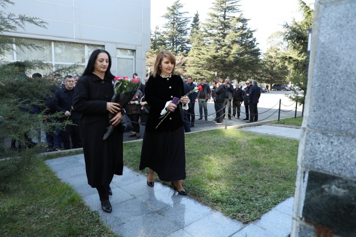 103 წელი საბჭოთა ოკუპაციიდან - ხელვაჩაურში ოკუპაციის მსხვერპლი გმირები გაიხსენეს