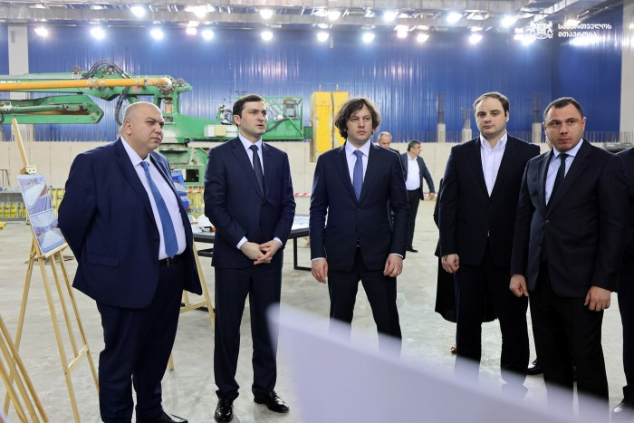 ბათუმს ახალი, საერთაშორისო სტანდარტების ყინულის სასახლე და საცურაო აუზი ექნება