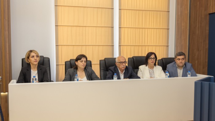 უმაღლეს საბჭოში, „მინისტრის საათის“ ფორმატში ნინო ნიჟარაძეს მოუსმინეს