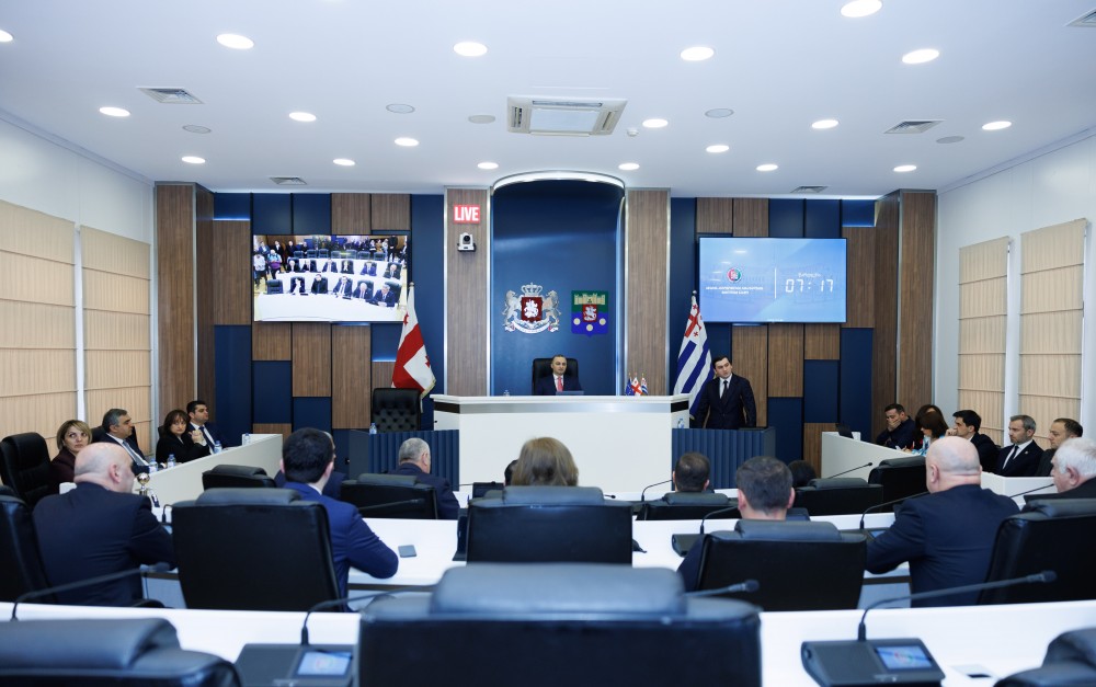 უმაღლესმა საბჭომ აჭარის მთავრობა დაამტკიცა